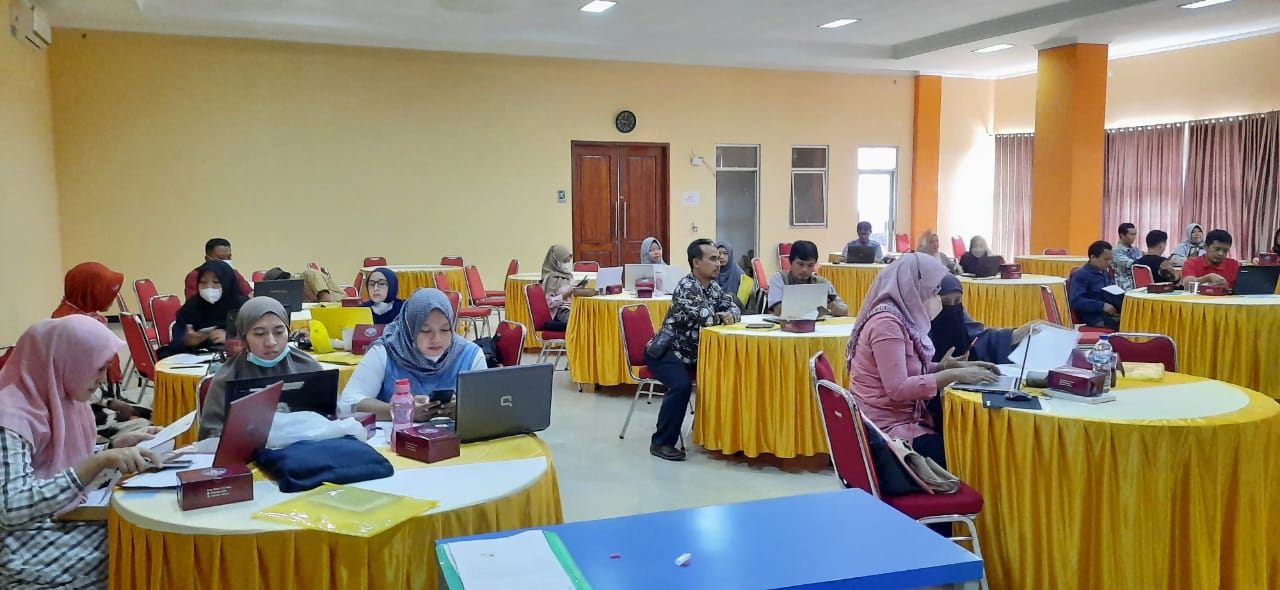 Pelatihan Digital Marketing Blangkon Jateng Kabupaten Tegal bagi Pelaku UMKK