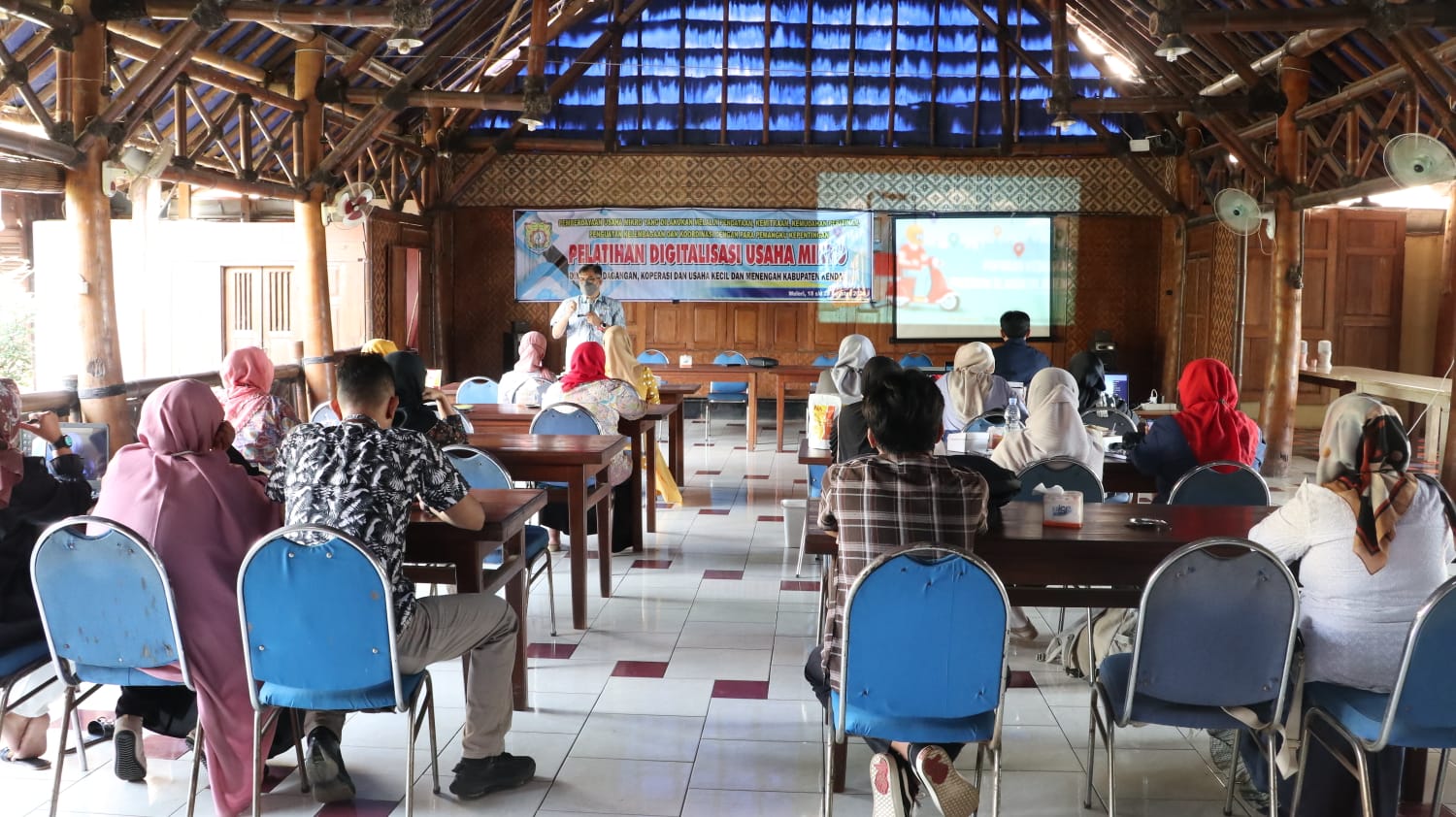 Pelatihan Blangkon Jateng bagi Pelaku UMKK Kabupaten Kendal
